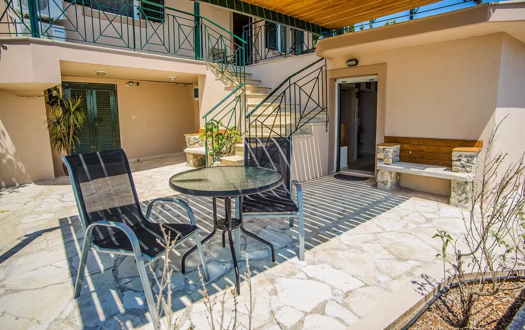 Vila Jlo Dhavgáta Exteriér fotografie